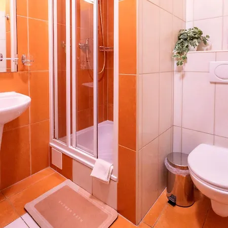 Penzion City Konukevi 3*